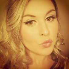 Dana Raab's Instagram, Twitter & Facebook