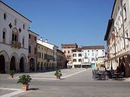 A san vito al tagliamento, il direttore santoianni, già in primavera in guerra col virua quando dirigeva la casa di riposo di paluzza, segnala ancora una settantina di ospiti positivi dei 175. San Vito Al Tagliamento Wikipedia