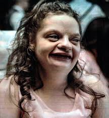 Marisa Beal's Instagram, Twitter & Facebook