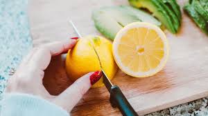 Cara menghilangkan komedo hitam di hidung yang selanjutnya adalah menggunakan teh hijau. 9 Manfaat Lemon Bagi Kesehatan Dan Kecantikan Yang Perlu Diketahui Ragam Bola Com
