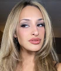 Rachel Fagan's Instagram, Twitter & Facebook