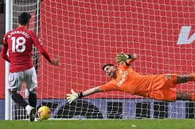 Bruno fernandes equalised for united soon after the restart, sending emiliano martinez the wrong way from the penalty spot after paul pogba had been fouled by douglas. Manchester United 2 1 Aston Villa Live Premier League Result And Live Match Stream As It Happened Evening Standard