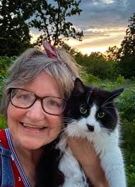 Annette Gingerich's Instagram, Twitter & Facebook