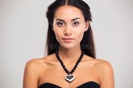 Modelo Femenino Atractivo En Naturaleza Foto de archivo