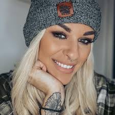 Sophie McGinn (@sophiemcginntv) • Facebook‎