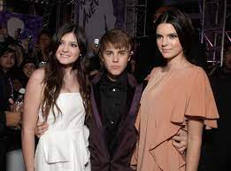 Ok exclusive justin bieber secretly hooking up with. Wait What Did Justin Bieber Just Admit He Dated Kendall Jenner