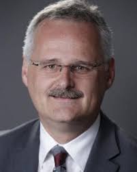 Eine mechanische uhr der marke rainer brand setzt zeichen. Gebhard F Rainer Named Ceo At Sandals Resorts International