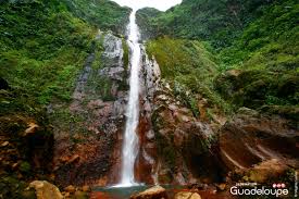Levez La Tete Les Chutes Du Carbet Guadeloupe Foret Tropicale Guadeloupe Foret
