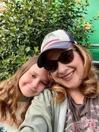 Michelle Felice's Instagram, Twitter & Facebook