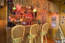 Very Nice Tiki Bar Decor Tiki Bar Tiki Room