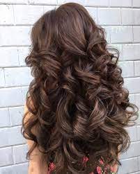 Coiffure Longue Grosse Boucles Coupe De Cheveux Coiffure Longue Coiffure
