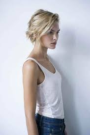 10 Best Womens Short Haircuts For Long Faces Oval Face Haircuts Short Hairstyles For Thick Hair Oval Face Hairstyles