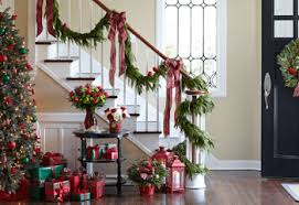 48 christmas garland decorating ideas wrap your home for the holidays. How To Hang Garland Step By Step Guide Proflowers Blog