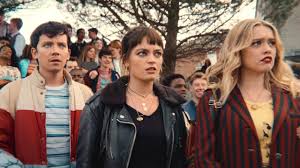 Xem phim Sex Education, tôi ngỡ ngàng nhận ra mình suýt dạy con trai thành  kẻ phản diện