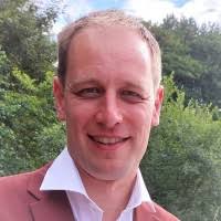 Simon Tack's Instagram, Twitter & Facebook