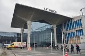 Murcki pod względem budowy geologicznej znajdują się w zapadlisku górnośląskim.obszar ten ma budowę zrębową.na przełomie dewonu i karbonu zostało zaburzone paleozoiczne podłoże wyżyny ślaskiej poprzez utworzenie zapadliska, które w okresie karbonu zostało wypełnione przez zlepieńce, piaskowce i łupki ilaste zawierające pokłady węgla kamiennego. Dworzec Glowny W Katowicach Naglosnienie I Dso Nowego Dworca Kolejowego
