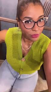 Vídeos de Desire Montero sanch (@desiren25) con «Hay una palabra