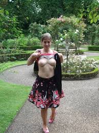 Reddit boob flashing exhibition - An ode to daring with ladies displaying their boobs for all to see