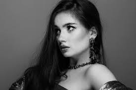 Would any photographers be down to do a TFP? My best friend and I are  looking to do something like this!