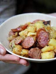 poelee aux pommes de terre et saucisse fumee recettes de cuisine recette de plat cuisine
