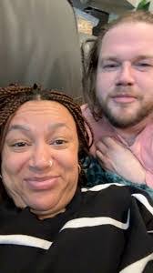 Melissa Harbin's Instagram, Twitter & Facebook