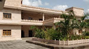 This page is designed developed and maintained by mayawati ji fan, bahujan samaj party & mayawati ji. Shivpal Singh Yadav Allotted Bungalow Constructed As Per Mayawati S Likings Lucknow News Zee News