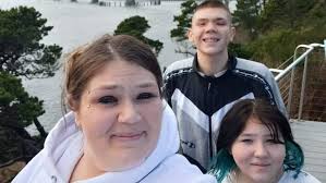 Jennifer Struckman's Instagram, Twitter & Facebook