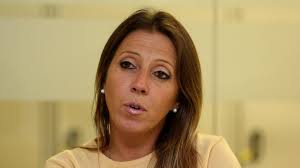 Entrevista a Virginia Luna, argentina que defiende a las víctimas de  implantes PIP