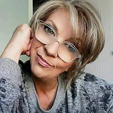 Ellen Page to Elliot Page in 10 years 😮