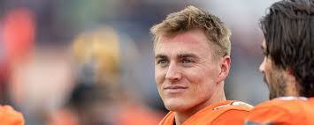 Noah Ormsby's Instagram, Twitter & Facebook