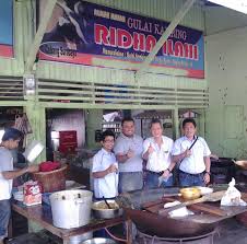 Tadinya, saya mengira, bahwa gulai kambing pakai ganja itu hanya obrolan para koki yang tersebar di seluruh kota banda aceh dan aceh besar. Rumah Makan Khas Aceh Rayeuk Ridha Ilahi Banda Aceh Posts Facebook