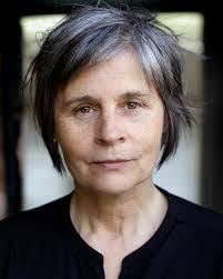 Suzanne Hamilton's Instagram, Twitter & Facebook