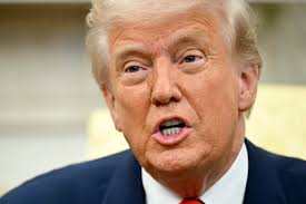 Whipsawed by Trump's tariffs, the US public is getting a lot more nervous  about the economy