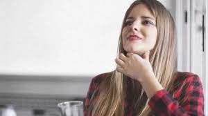 Bengkak dibagian leher atau telinga tidak hanya menyerang kucing, tapi bisa menginfeksi berbagai macam hewan peliharaan lainnya, mulai dari anjing sampai hewan besar seperti kuda dan sapi. Waspada Benjolan Di Bawah Dagu Dari Infeksi Hingga Kanker Kenali Gejalanya Tribun Bali