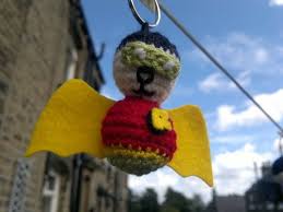 It was fun to make sibling costumes this year! Amiguruthi Batman And Robin Bat Keyrings Free Pattern