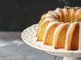 Gateau Yogourt Et Brisures De Chocolat Food Desserts Cuisine