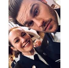 MAYA Y JACK STATION 19