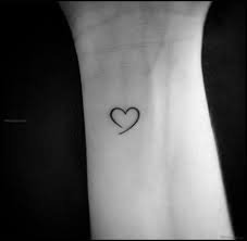 20 Ideas For Tattoo Designs Small Heart Stylish Tattoo Small Heart Tattoos Tattoos For Daughters