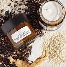 Ginseng face masks are the best way to treat your skin to the ultimate goodness of this ingredient. Reveal Brighter Looking Skin With Our 100 Vegetarian Clarifying And Polishing Ginseng Rice Facemask Our The Body Shop Body Shop At Home Face Mask Diy Acne