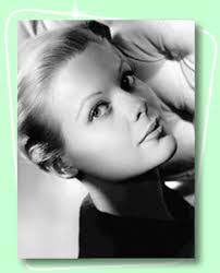 Margo Moore's Instagram, Twitter & Facebook