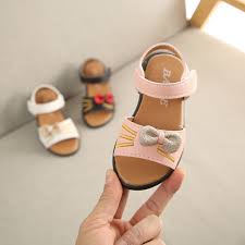 Check spelling or type a new query. Sepatu Sandal Dengan Bahan Kulit Pu Gambar Kartun Kucing Dan Hiasan Pita Shopee Indonesia