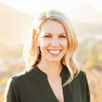 Amanda Ainsworth's Instagram, Twitter & Facebook