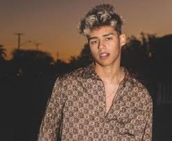 Andrew is a very popular first name for men (#35 out of 1220) and also a very popular surname or last name for both men and women (#2528 out of 88799). Andrew Davila Height Weight Age Girlfriend Biography Family