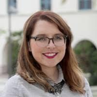 Kara Skinner's Instagram, Twitter & Facebook