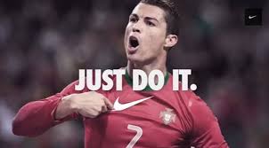 En attendant l'édition 2021, retrouvez le palmarès, les classements complets et toute l'actualité du ballon d'or. Nike Celebre Le Ballon D Or 2013 De Cristiano Ronaldo
