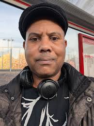 Has anyone found closed toe shoes that help with toe and bottom of foot  pain? They have to be soft because of extreme sensitivity in toes.