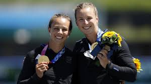 But if she had, the first result that would come up on the google search predictor is 'lisa carrington partner'. Xmqlbpj Zrcbgm