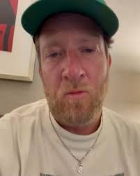 Dave Portnoy reacts to the Celtics defeating the Knicks in Game 5 to keep  their season alive