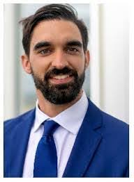 Danielle Mikhail's Instagram, Twitter & Facebook