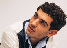 Joanna Werner, Michael Lucas find drama in a TV newsroom